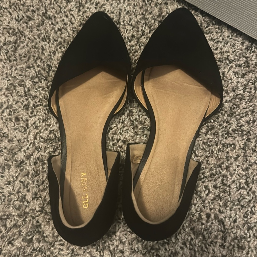Old Navy Pointed Flats